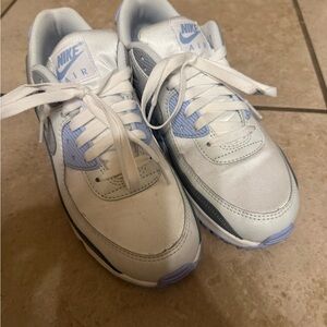 Nike Women’s Air Max 90 tennis shoes, size 10